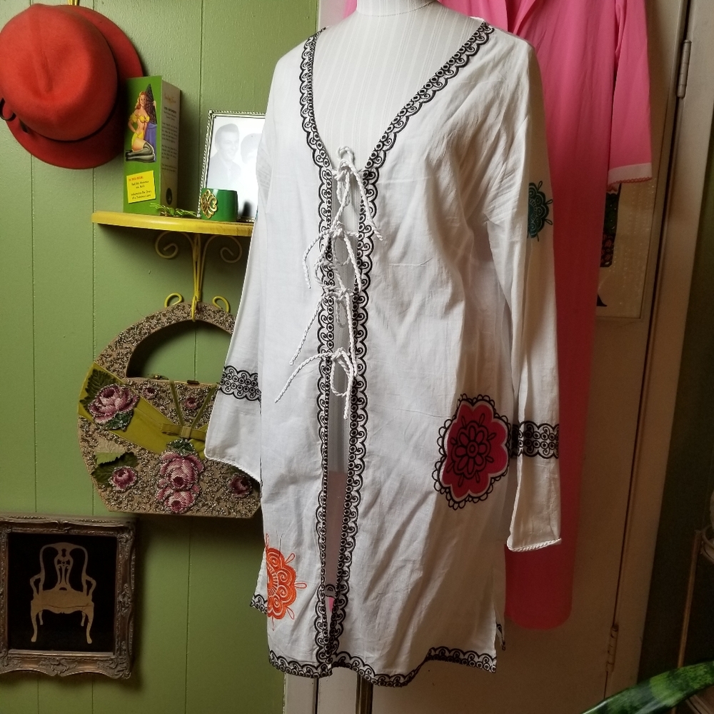 Mudpie Embroidered Swim Coverup Lrg